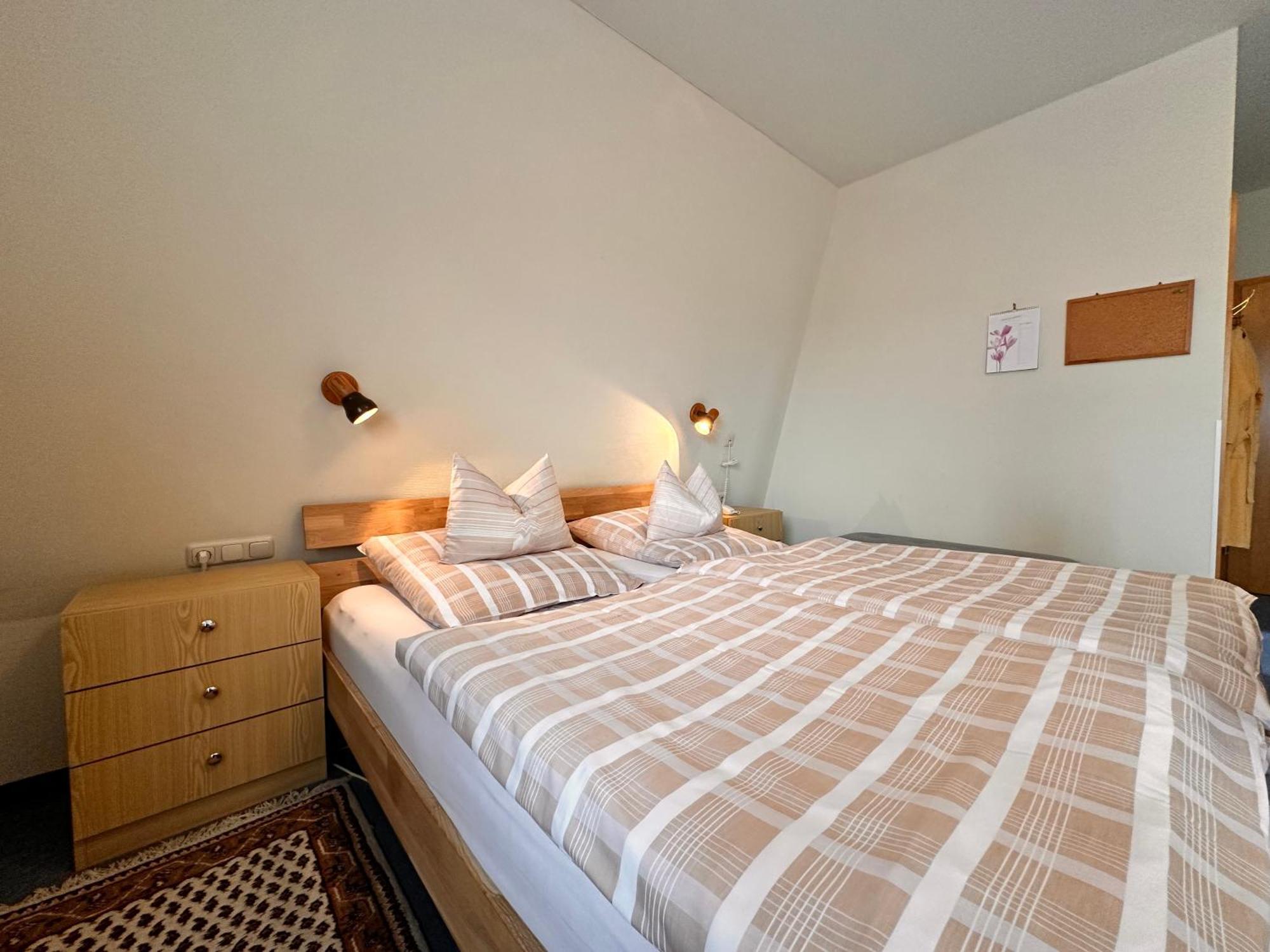 Pension Zum Loewen, Parkplatz, Fruehstueck, Wlan, Zentral Bad Steben Exterior photo